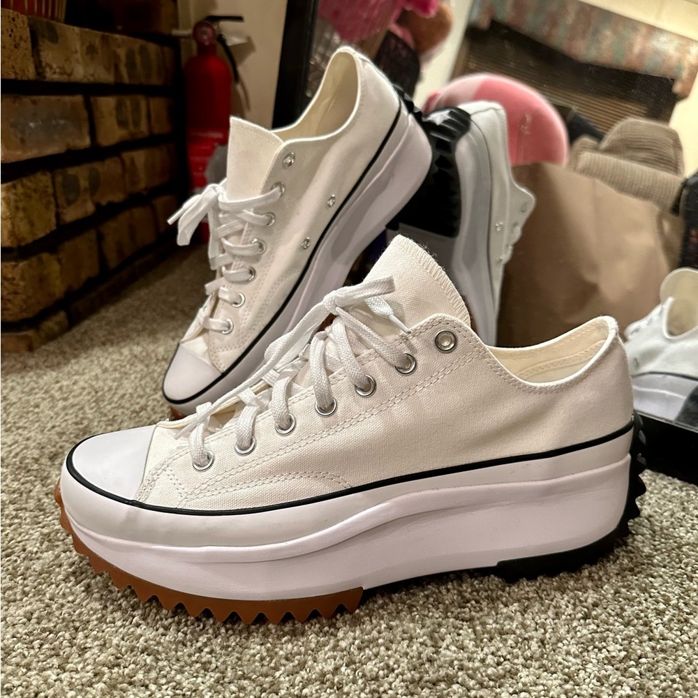 Converse Run Star Hike